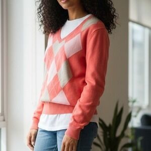 VTG IZOD Women's Coral Argyle V Neck Long Sleeve Sweater Size Medium